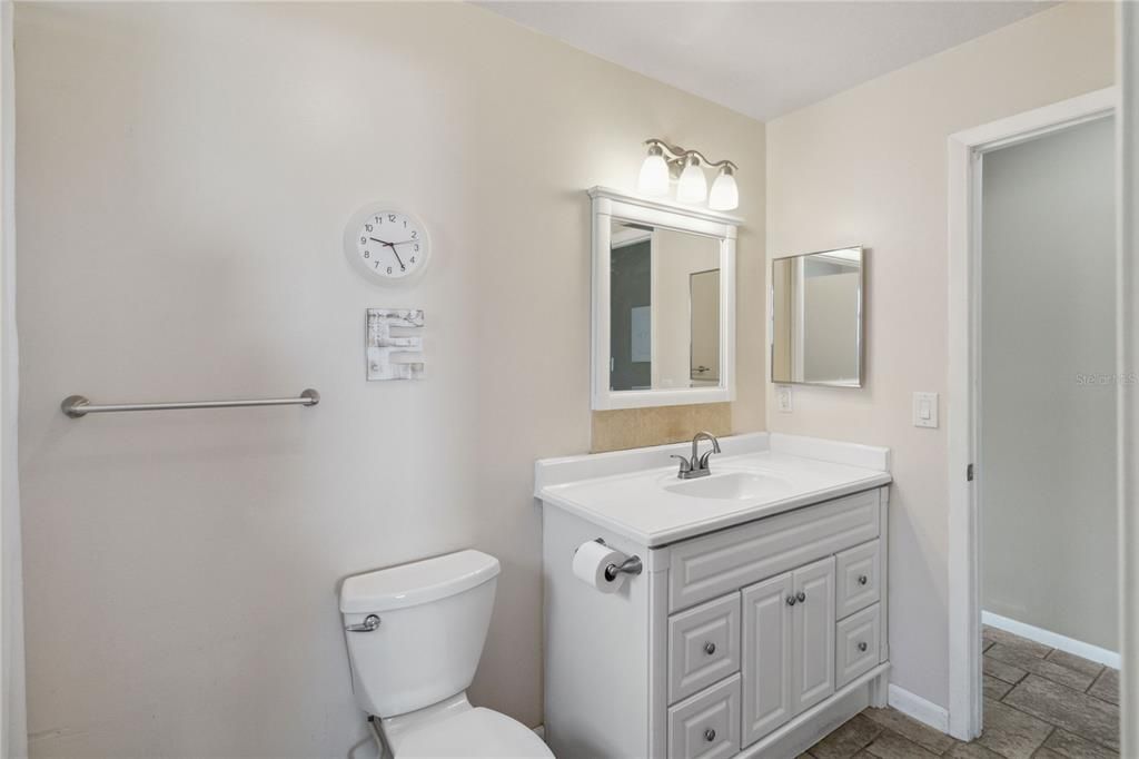 For Sale: $397,998 (3 beds, 2 baths, 2137 Square Feet)