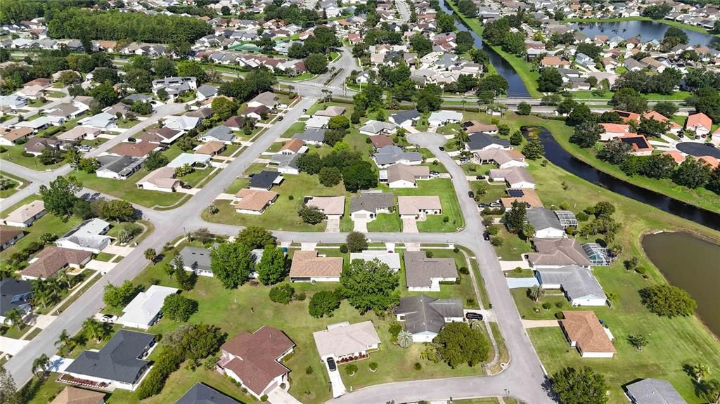 For Sale: $397,998 (3 beds, 2 baths, 2137 Square Feet)