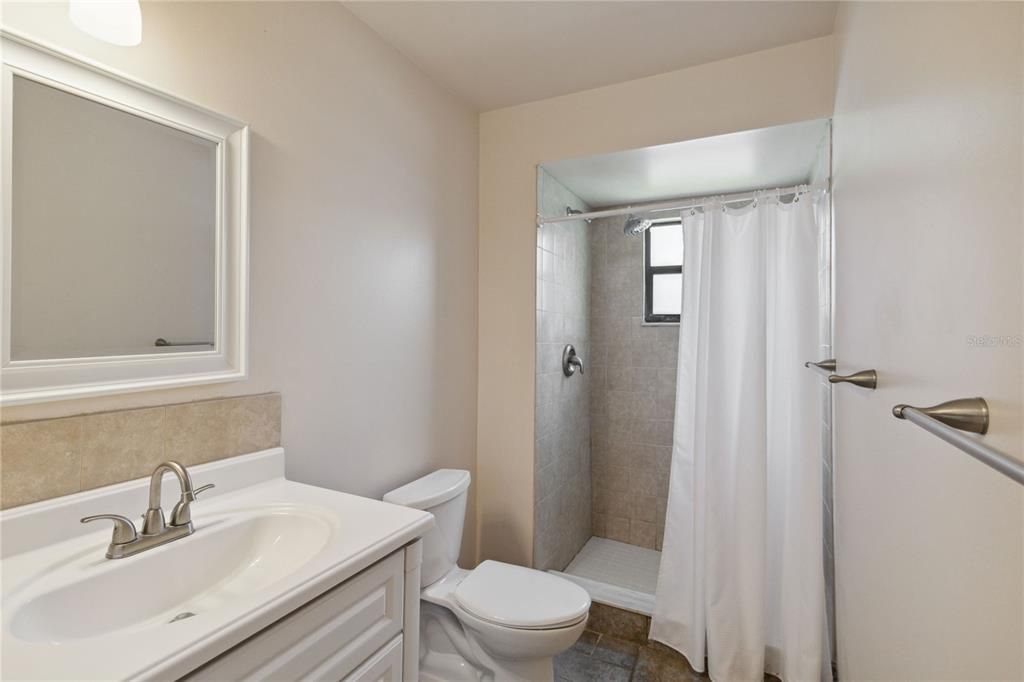 For Sale: $397,998 (3 beds, 2 baths, 2137 Square Feet)