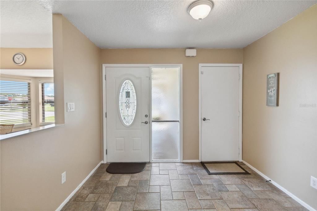 For Sale: $397,998 (3 beds, 2 baths, 2137 Square Feet)