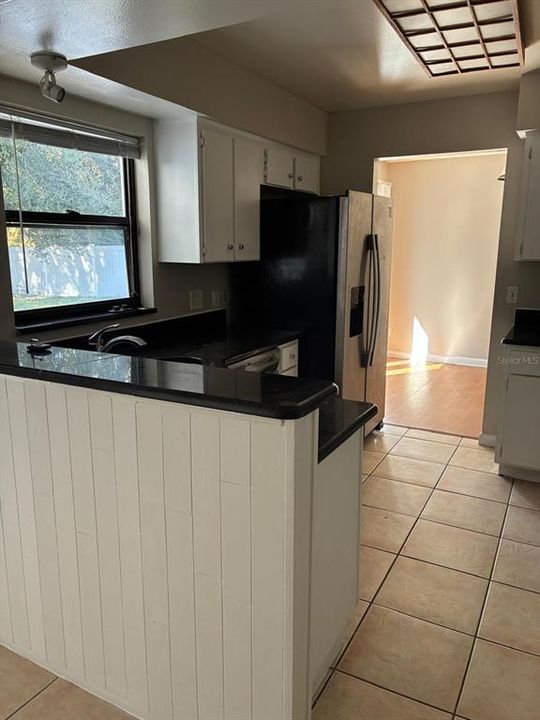 В аренду: $2,700 (4 спален, 2 ванн, 1745 Квадратных фут)