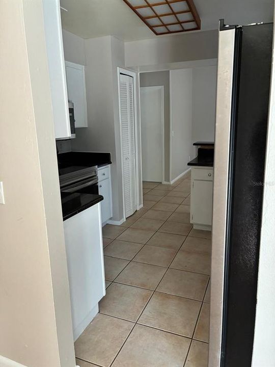 В аренду: $2,700 (4 спален, 2 ванн, 1745 Квадратных фут)