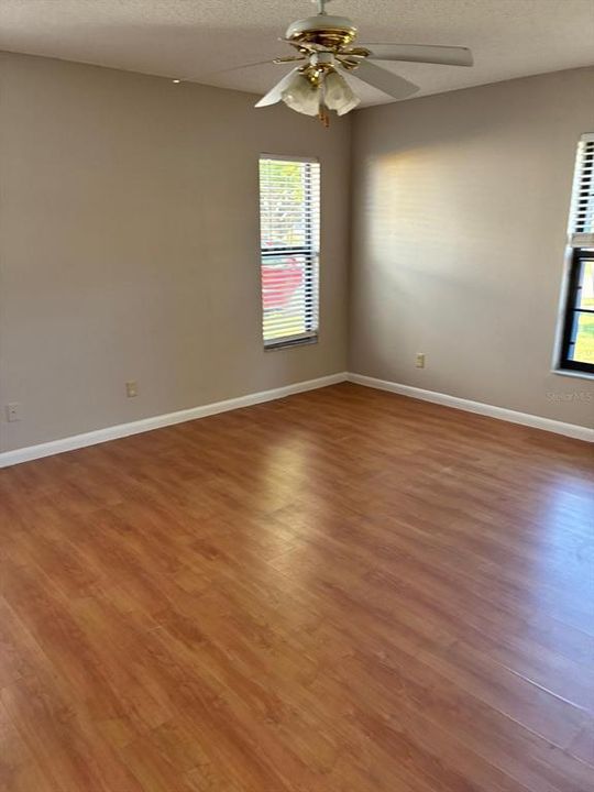 В аренду: $2,700 (4 спален, 2 ванн, 1745 Квадратных фут)