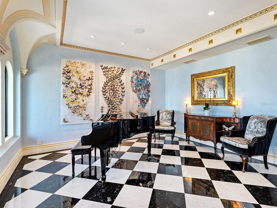 待售: $26,400,000 (4 贝兹, 4 浴室, 10697 平方英尺)