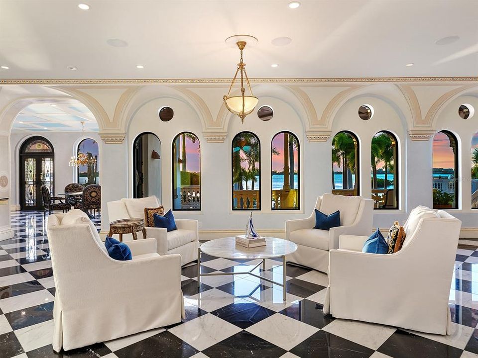 待售: $26,400,000 (4 贝兹, 4 浴室, 10697 平方英尺)