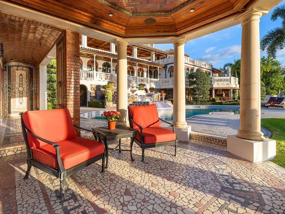 待售: $26,400,000 (4 贝兹, 4 浴室, 10697 平方英尺)