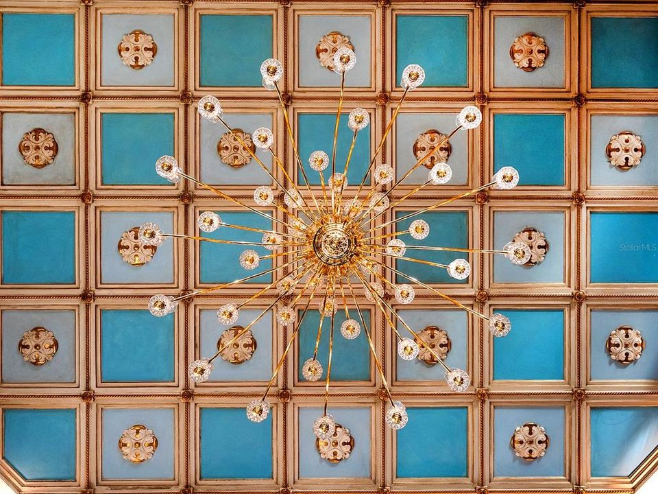 待售: $26,400,000 (4 贝兹, 4 浴室, 10697 平方英尺)