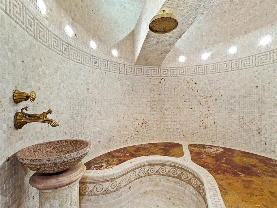 待售: $26,400,000 (4 贝兹, 4 浴室, 10697 平方英尺)