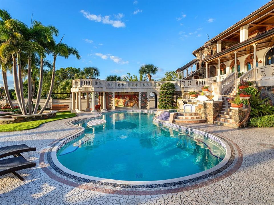 待售: $26,400,000 (4 贝兹, 4 浴室, 10697 平方英尺)