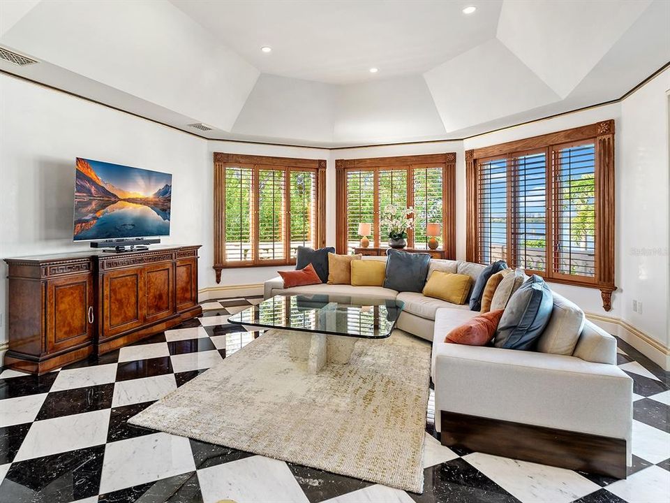 待售: $26,400,000 (4 贝兹, 4 浴室, 10697 平方英尺)