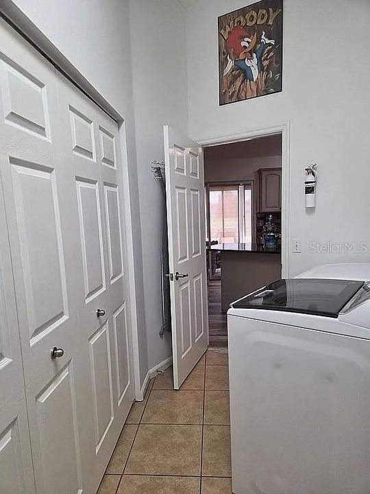 For Sale: $429,900 (3 beds, 2 baths, 1833 Square Feet)