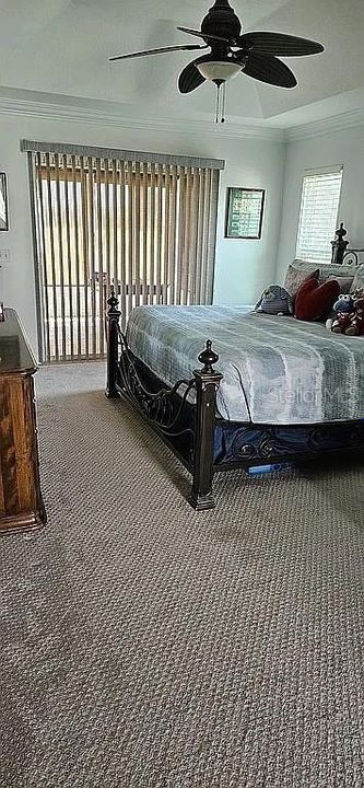 For Sale: $429,900 (3 beds, 2 baths, 1833 Square Feet)