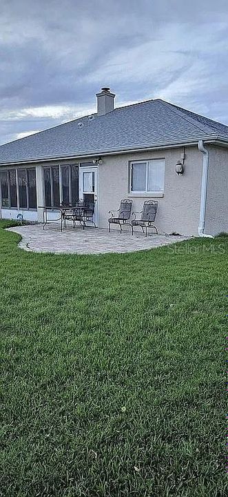 For Sale: $429,900 (3 beds, 2 baths, 1833 Square Feet)