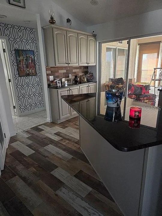 For Sale: $429,900 (3 beds, 2 baths, 1833 Square Feet)