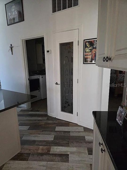 For Sale: $429,900 (3 beds, 2 baths, 1833 Square Feet)