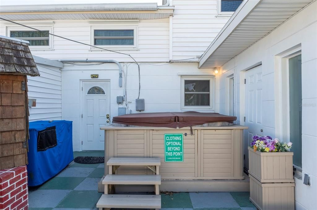 For Sale: $625,000 (3 beds, 2 baths, 2056 Square Feet)