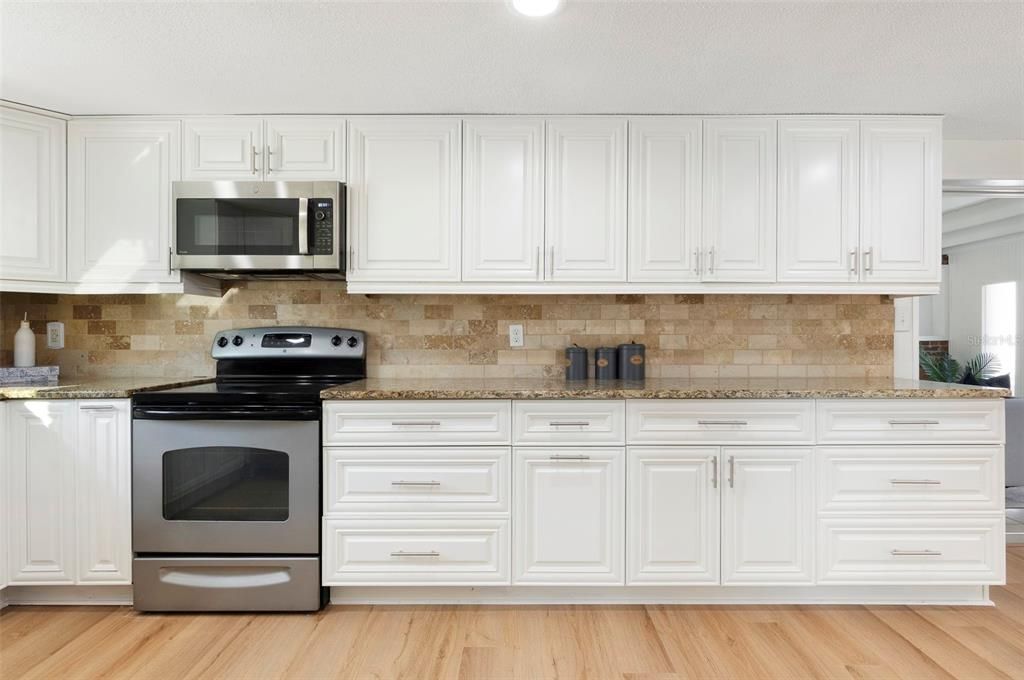 For Sale: $625,000 (3 beds, 2 baths, 2056 Square Feet)