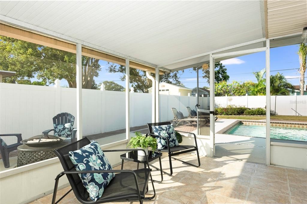 For Sale: $625,000 (3 beds, 2 baths, 2056 Square Feet)