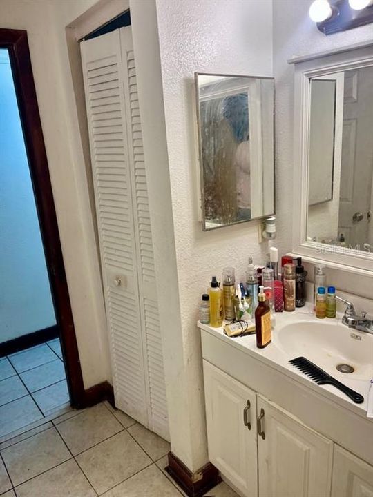 En Venta: $175,000 (3 camas, 2 baños, 1717 Pies cuadrados)