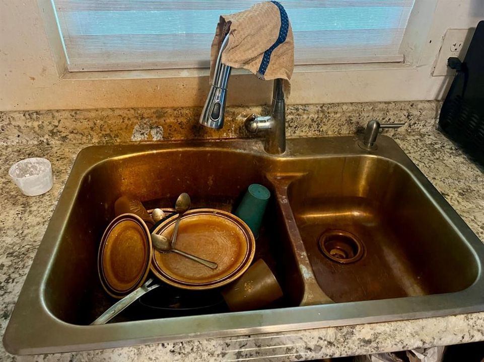 En Venta: $175,000 (3 camas, 2 baños, 1717 Pies cuadrados)