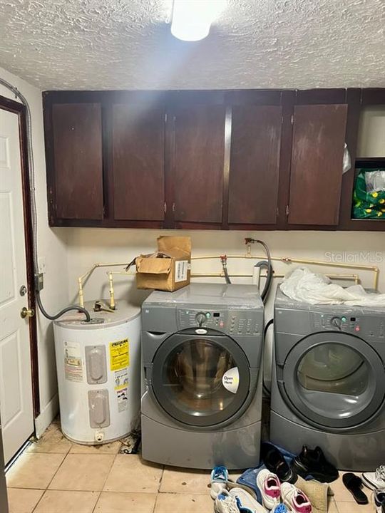 En Venta: $175,000 (3 camas, 2 baños, 1717 Pies cuadrados)