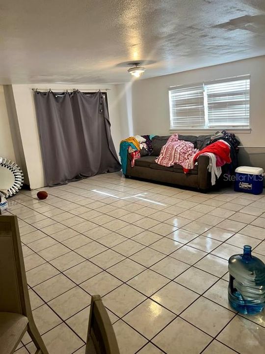 En Venta: $175,000 (3 camas, 2 baños, 1717 Pies cuadrados)