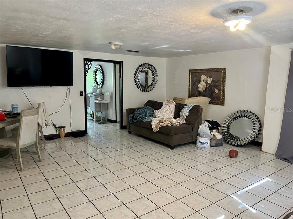 En Venta: $175,000 (3 camas, 2 baños, 1717 Pies cuadrados)