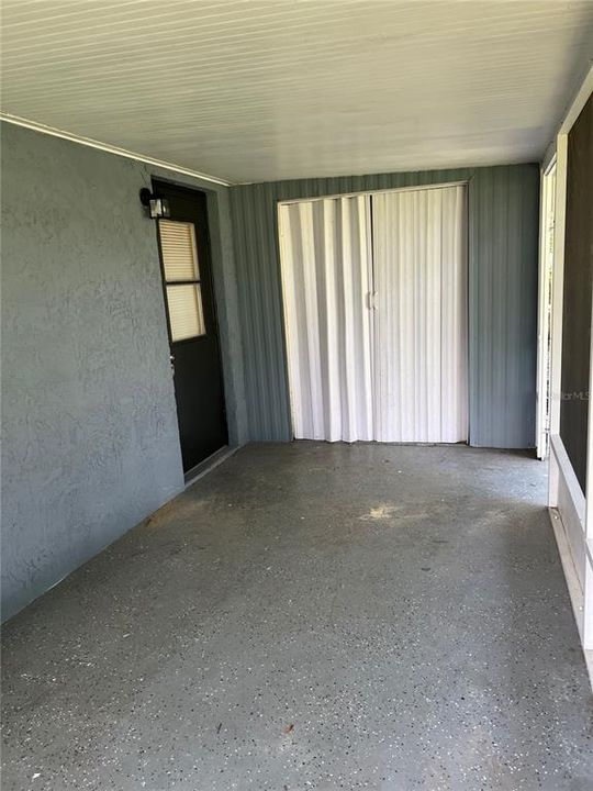 For Sale: $270,000 (2 beds, 0 baths, 1186 Square Feet)