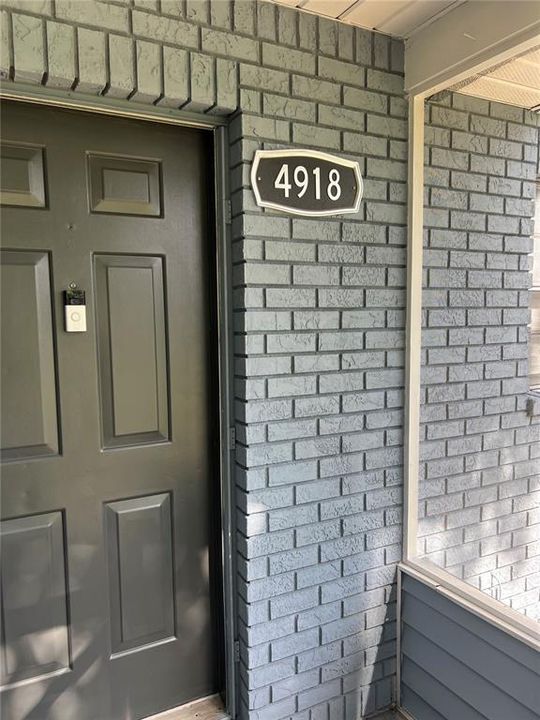 For Sale: $270,000 (2 beds, 0 baths, 1186 Square Feet)