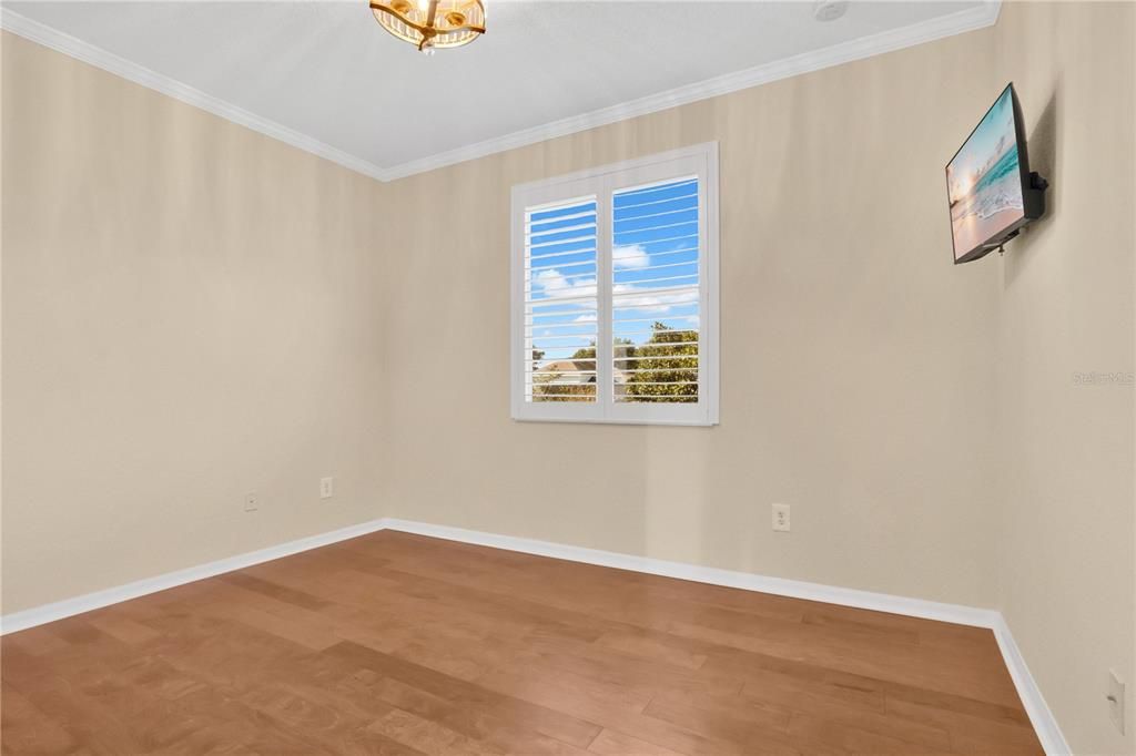 For Sale: $520,000 (4 beds, 3 baths, 1980 Square Feet)