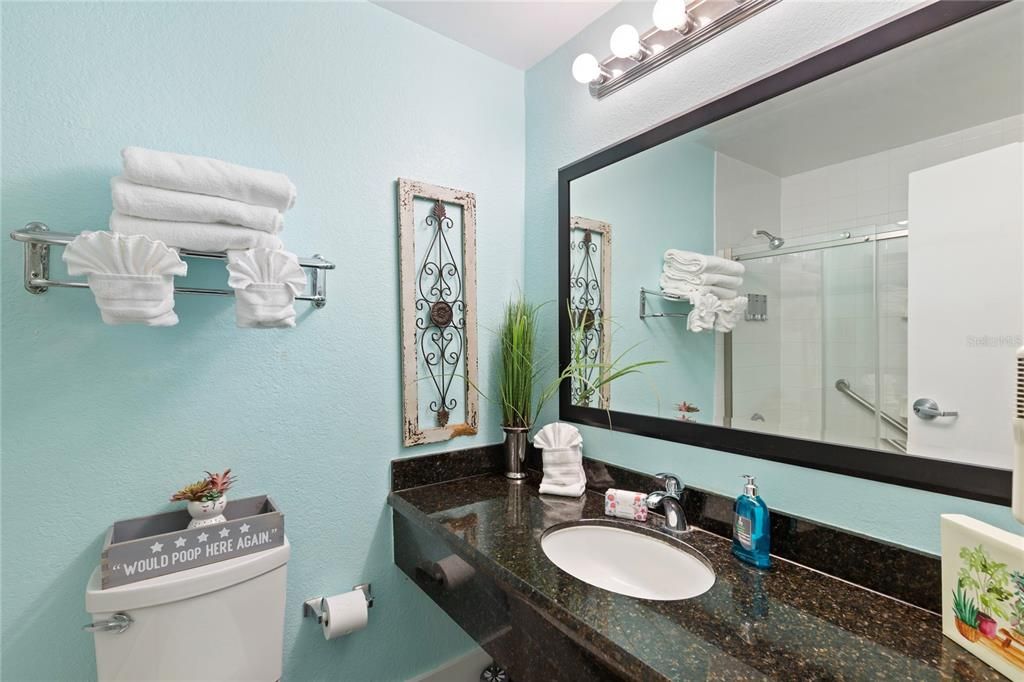 For Sale: $159,000 (1 beds, 1 baths, 445 Square Feet)