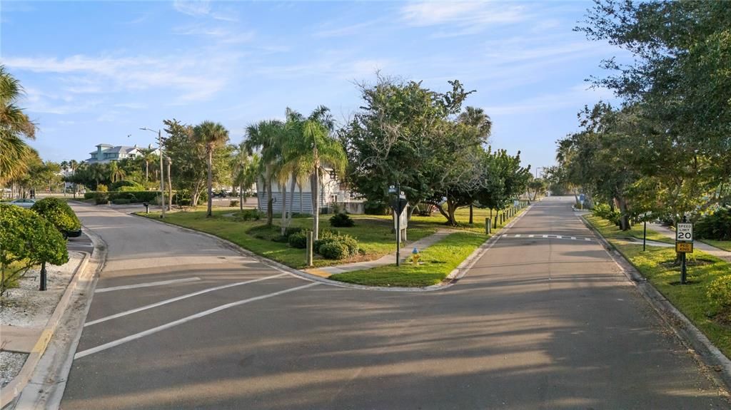 For Sale: $159,000 (1 beds, 1 baths, 445 Square Feet)