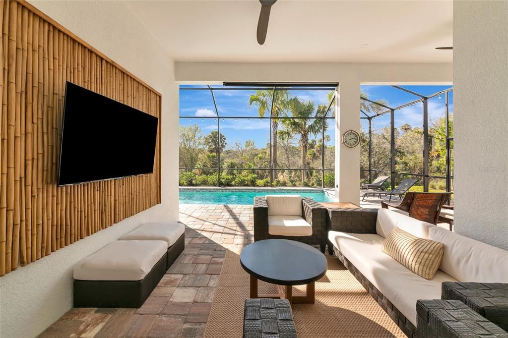 For Sale: $779,900 (3 beds, 2 baths, 2075 Square Feet)