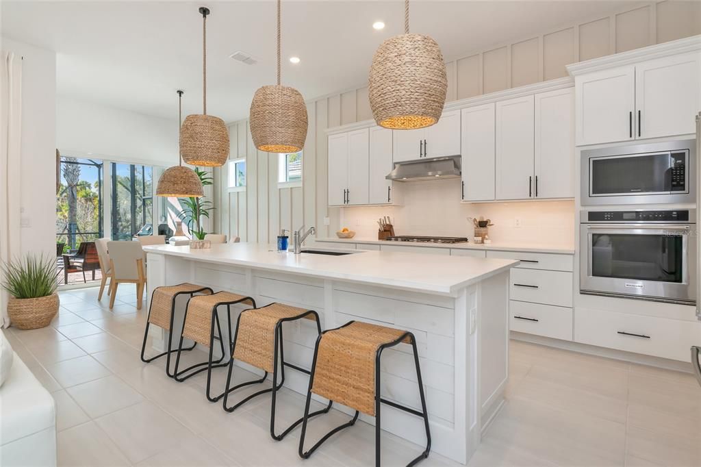 For Sale: $779,900 (3 beds, 2 baths, 2075 Square Feet)