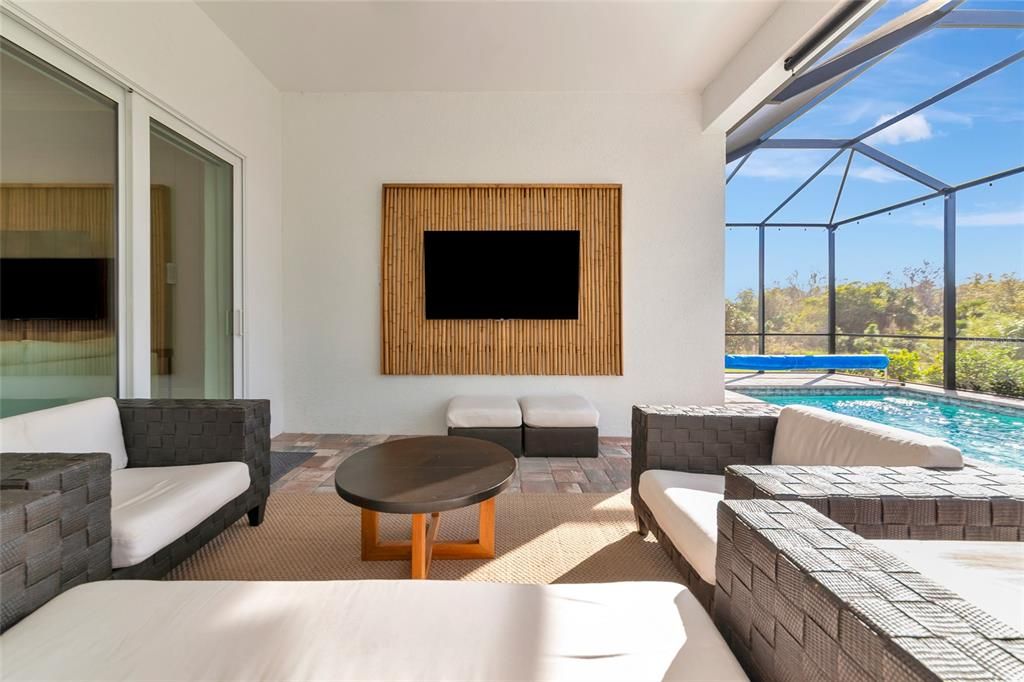 For Sale: $779,900 (3 beds, 2 baths, 2075 Square Feet)