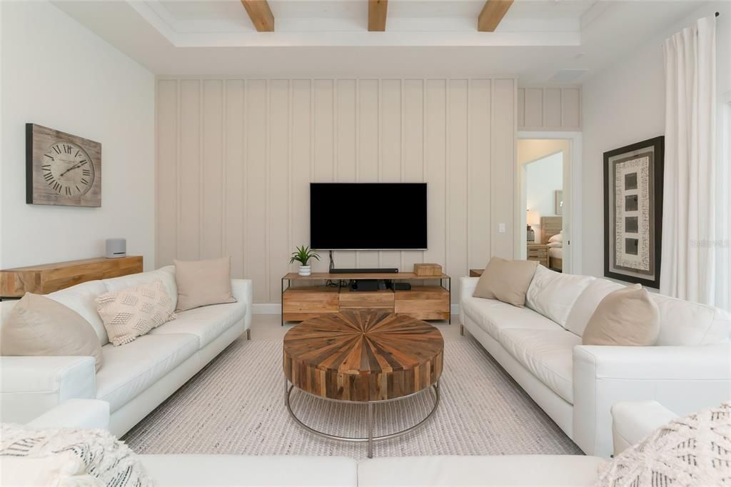 For Sale: $779,900 (3 beds, 2 baths, 2075 Square Feet)