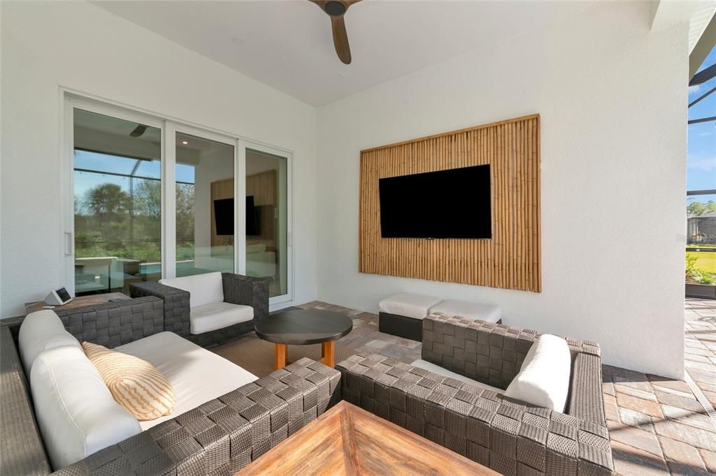 For Sale: $779,900 (3 beds, 2 baths, 2075 Square Feet)