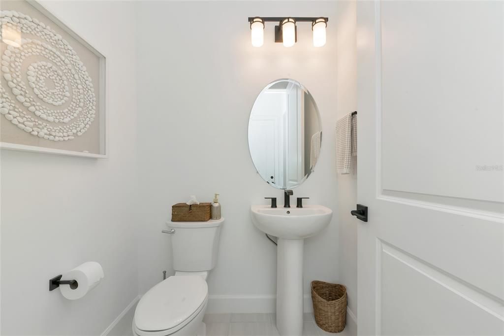 For Sale: $779,900 (3 beds, 2 baths, 2075 Square Feet)