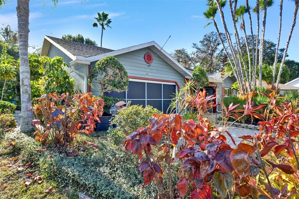 For Sale: $299,000 (2 beds, 2 baths, 1714 Square Feet)