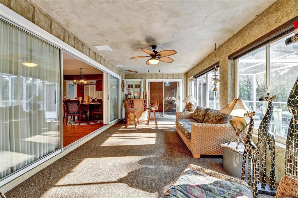 For Sale: $299,000 (2 beds, 2 baths, 1714 Square Feet)