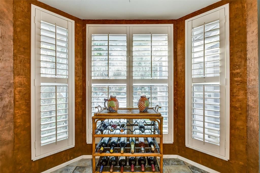 For Sale: $299,000 (2 beds, 2 baths, 1714 Square Feet)