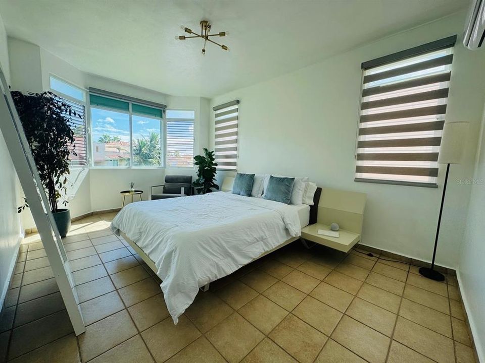 For Sale: $447,000 (3 beds, 2 baths, 1842 Square Feet)