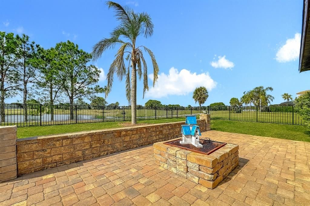 En Venta: $427,000 (5 camas, 3 baños, 2807 Pies cuadrados)