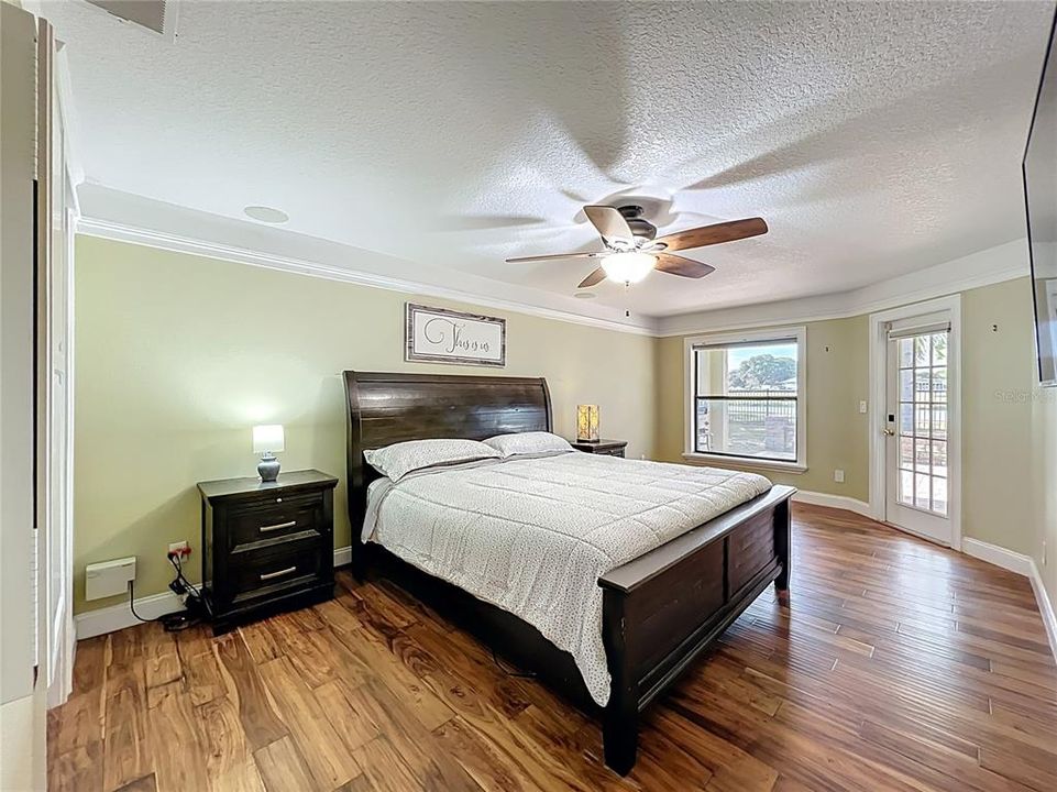 En Venta: $427,000 (5 camas, 3 baños, 2807 Pies cuadrados)