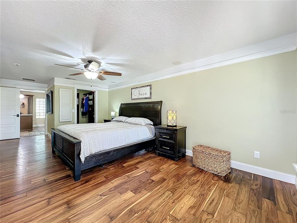 En Venta: $427,000 (5 camas, 3 baños, 2807 Pies cuadrados)