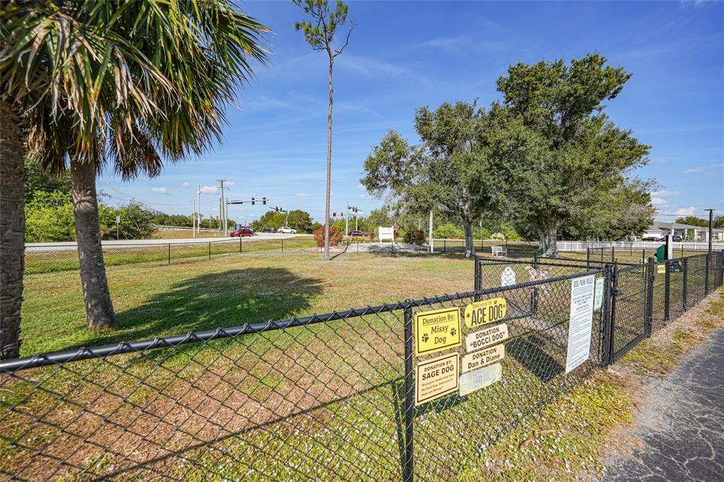 На продажу: $163,500 (2 спален, 2 ванн, 876 Квадратных фут)