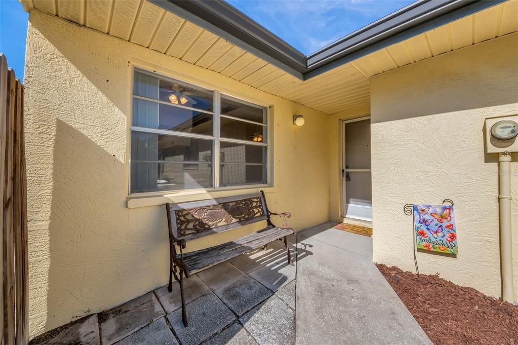 Active With Contract: $186,000 (2 beds, 2 baths, 815 Square Feet)