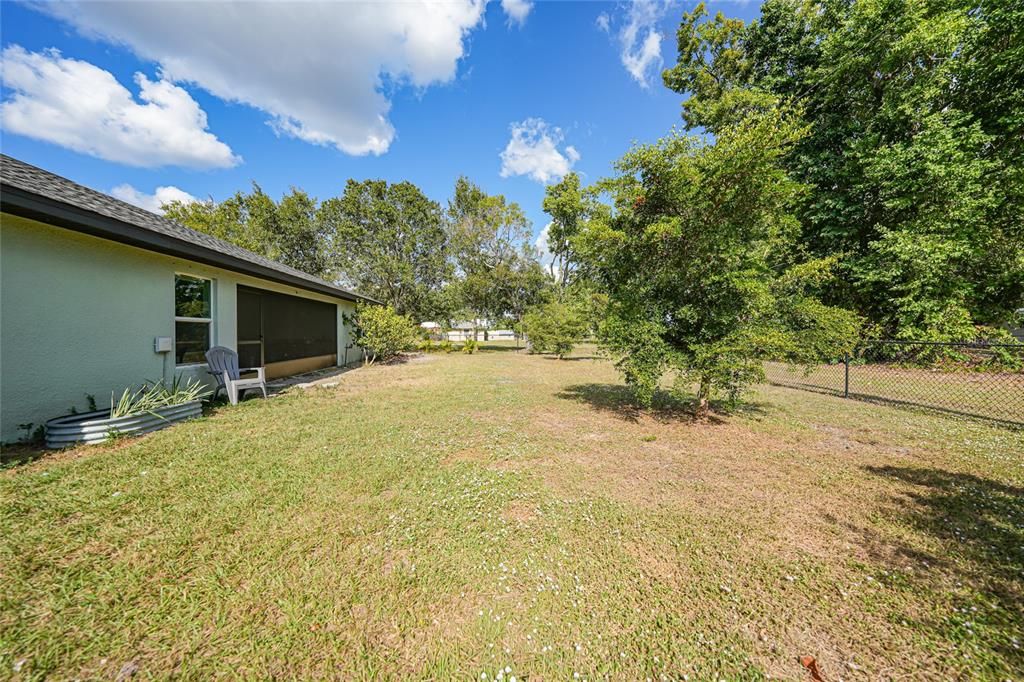 En Venta: $330,000 (4 camas, 2 baños, 1829 Pies cuadrados)