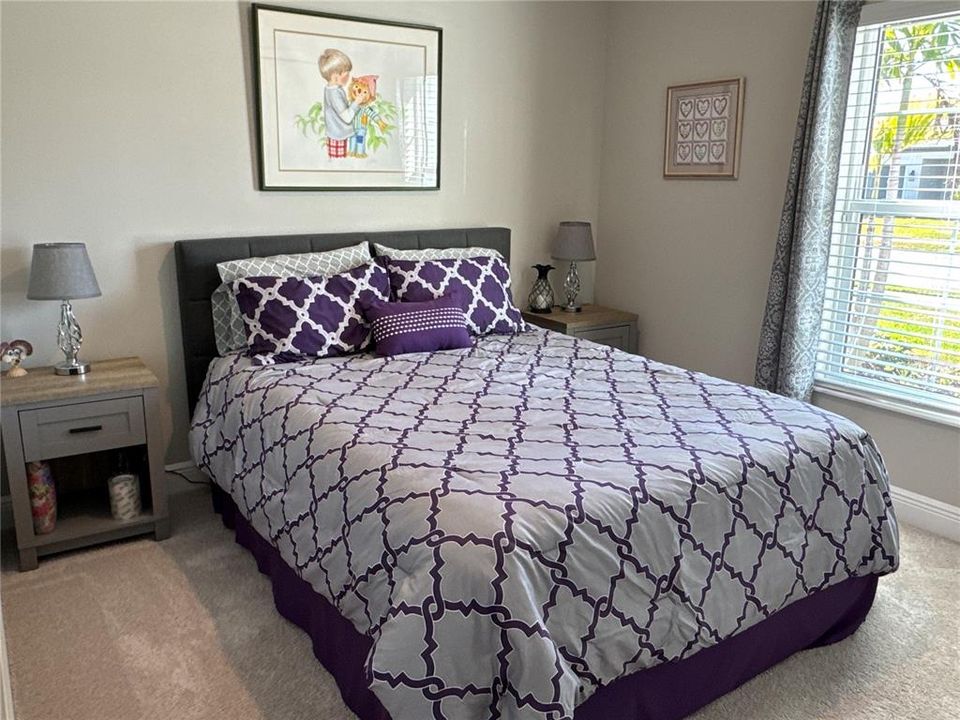 待售: $409,000 (4 贝兹, 2 浴室, 1720 平方英尺)