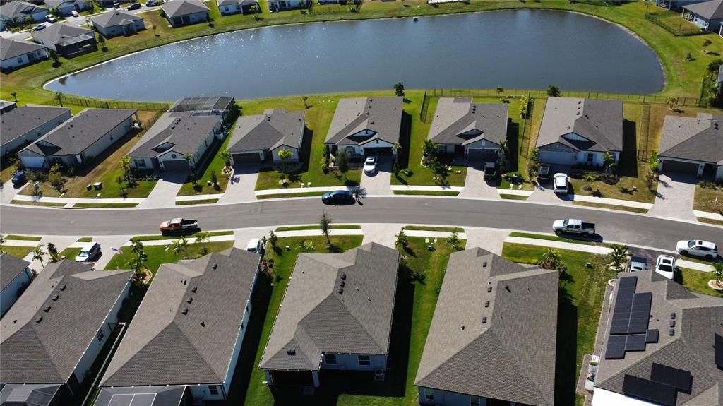 待售: $409,000 (4 贝兹, 2 浴室, 1720 平方英尺)